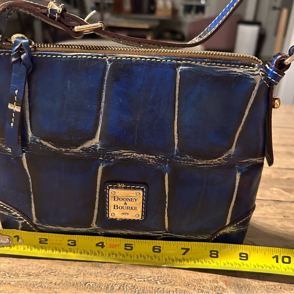 Vintage vibrant Dooney and bourke small shoulder bag - Picture 5 of 10